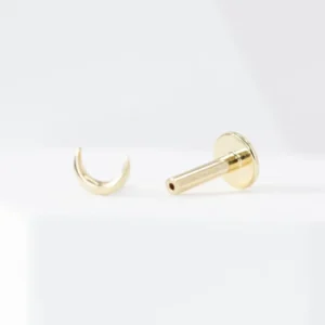 Sólo Labret en oro sólido de 14k sin luna