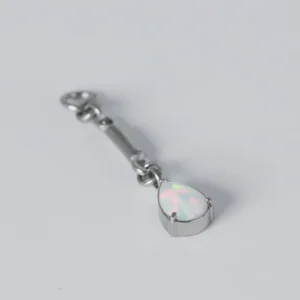 Joya Charm opalo blanco en titanio