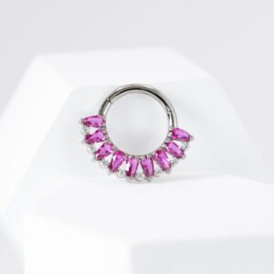Cliker Marquesas Rubíes y Zirconias Blancas 8 mm – Titanio